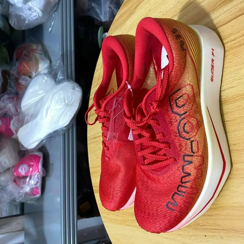 Lüks marka koşu eğitmenleri er - Men Shoes Red Bottom incelemesi ve fiyatı